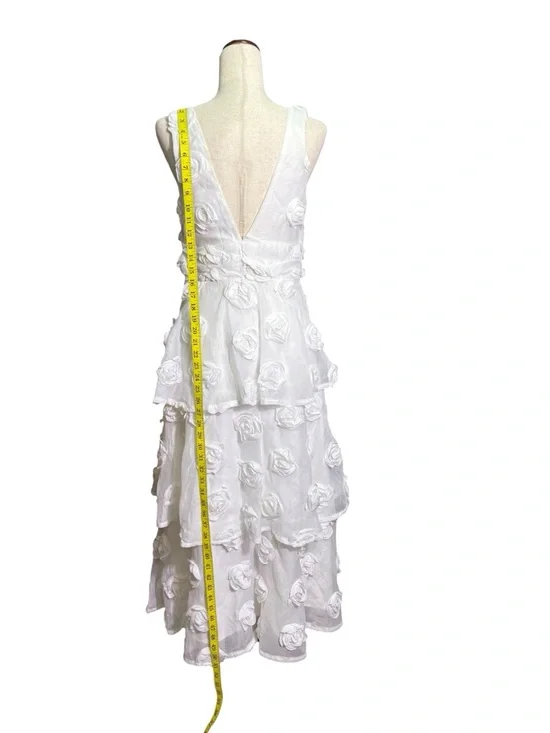 Lulus White Sleeveless Tiered Rosette Midi Dress size Small - Picture 3 of 9
